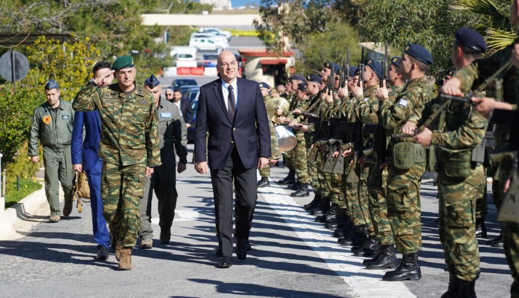 Δένδιας: Θέλουμε ισχυρό αξιόμαχο Στρατό με ψηφιακές δεξιότητες