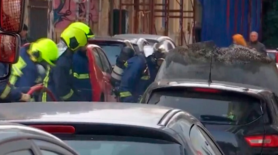 Μπαράζ εμπρησμών σε αυτοκίνητα στα Εξάρχεια
