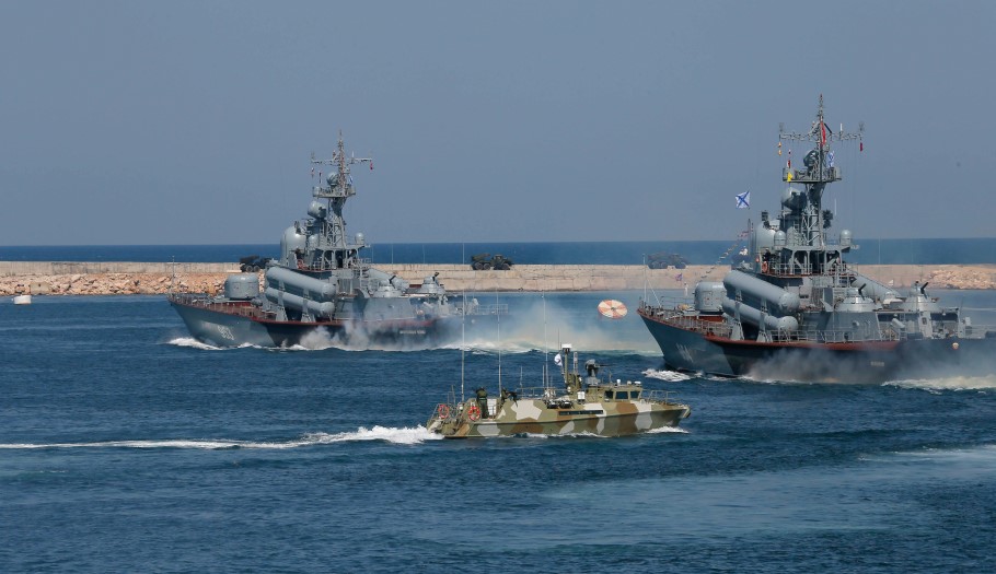 Η Ουκρανία βύθισε ρωσική κορβέτα στην Κριμαία
