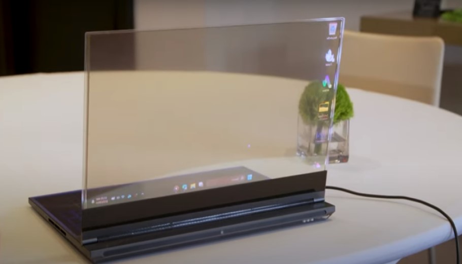 To laptop της Lenovo με τη διάφανη οθόνη microLED © YouTube/screenshot