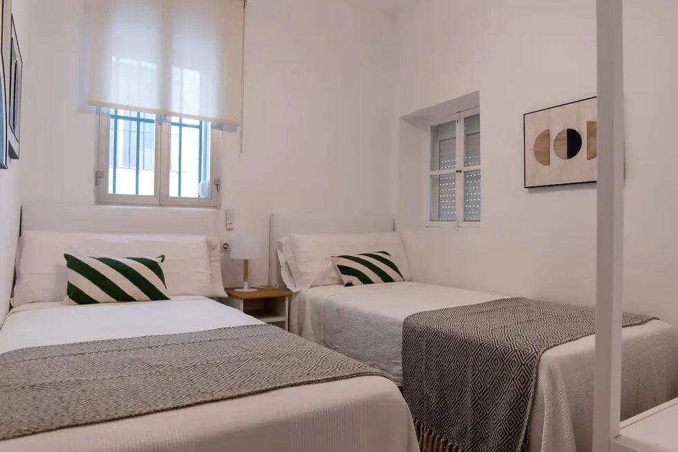 Τα δωμάτια μέσα στο ισπανικό μοναστήρι στη Σεβίλλη που μετατράπηκε σε Airbnb @ Airbnb