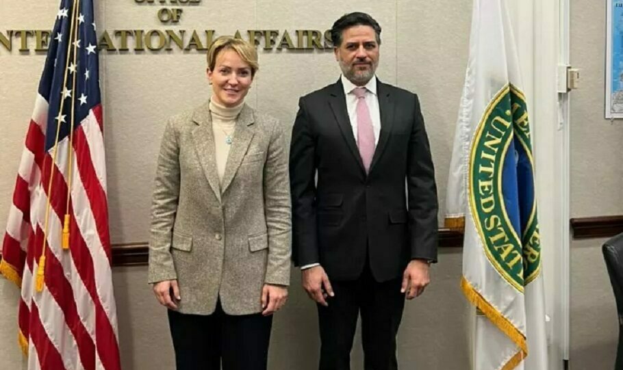 Σδούκου: Επαφές στις ΗΠΑ για ενεργειακές επενδύσεις