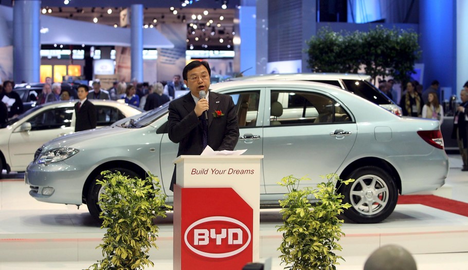 Chuan-Fu Wang, πρόεδρος και CEO της BYD © EPA/ROB WIDDIS