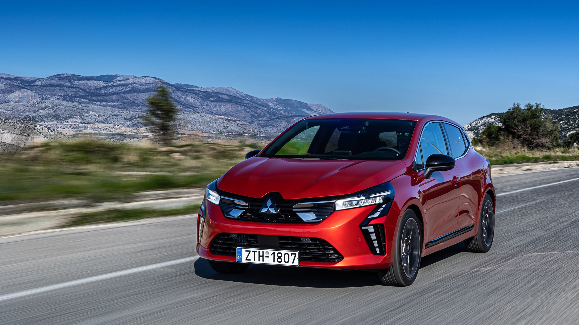 Δοκιμάζουμε το Mitsubishi Colt 1.6 Hybrid