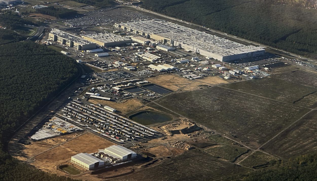 Tesla: Προστριβές με το προσωπικό του gigafactory στο Βερολίνο