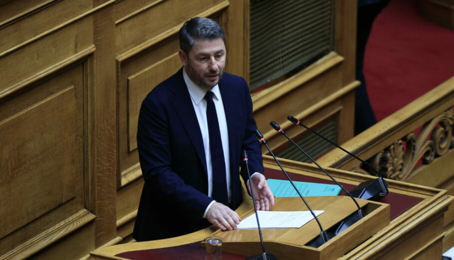 Ο Νίκος Ανδρουλάκης καταθέτει πρόταση δυσπιστία κατά της κυβέρνησης © Eurokinissi