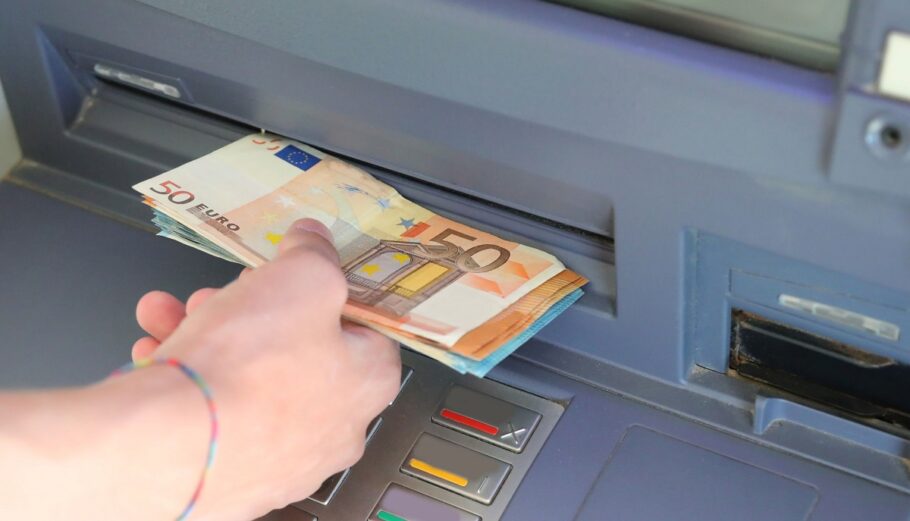 ΔΥΠΑ, e ΕΦΚΑ: Οι πληρωμές από 1 έως 5 Απριλίου