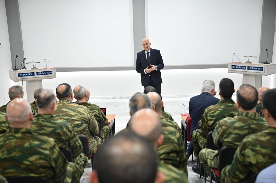 Δένδιας: Υπερήφανοι για τις επιχειρήσεις στην Ερυθρά Θάλασσα