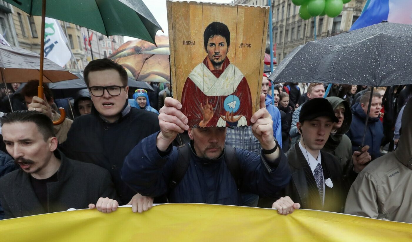Πορτραίτο του Ρώσου ιδρυτή του Telegram Pavel Durov © EPA/ANATOLY MALTSEV