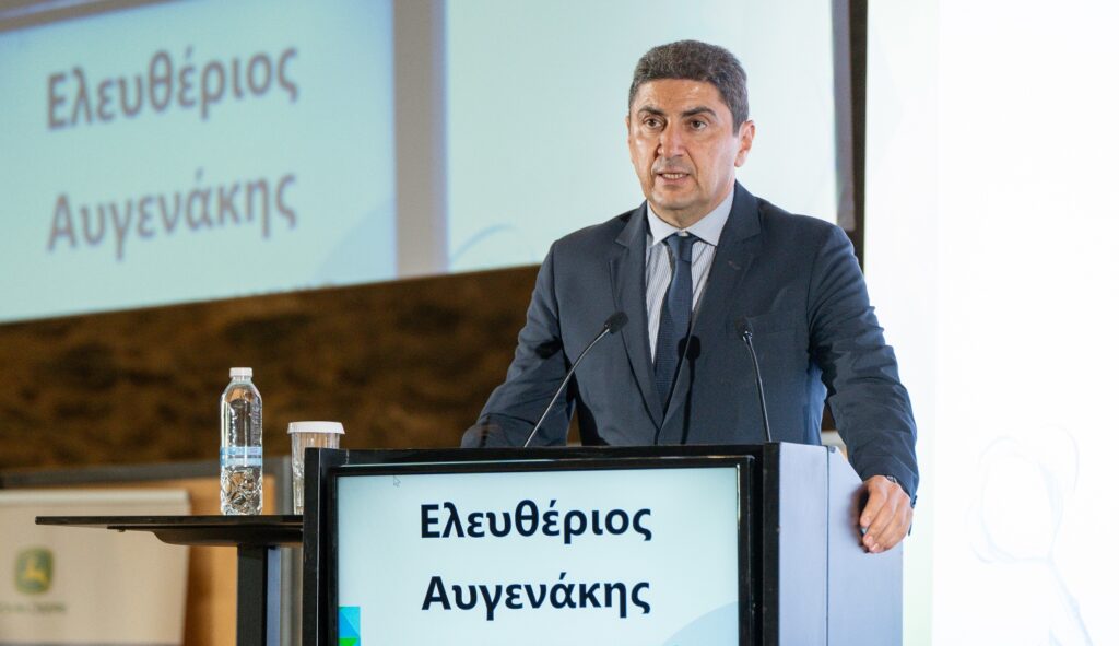Αυγενάκης: Οι 7 παρεμβάσεις για το βαμβάκι, τον “λευκό χρυσό”