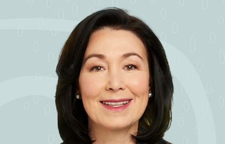 Η Safra Katz CEO της Oracle © Oracle.com