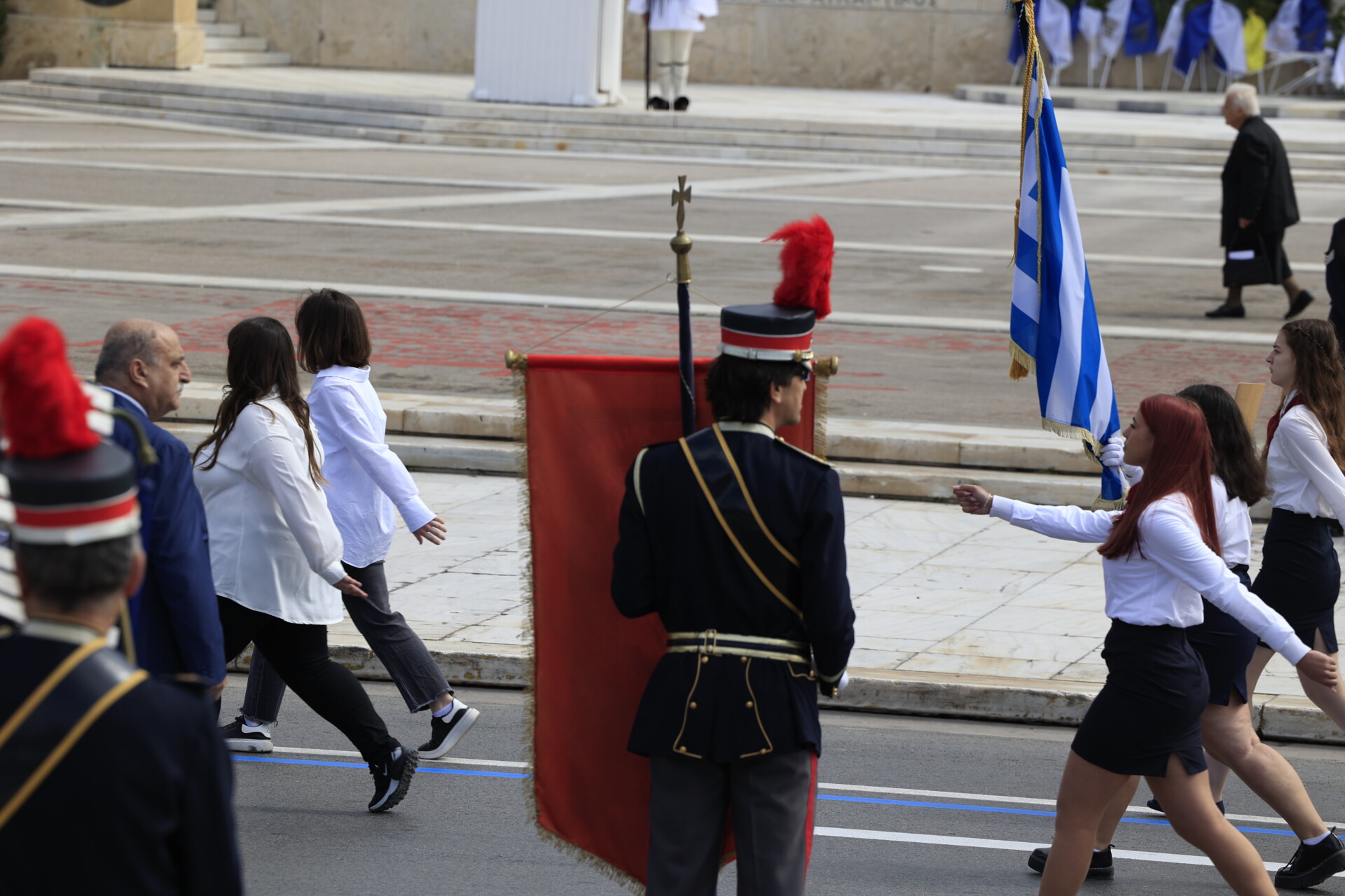 Παρέλαση μαθητών, σπουδαστών, προσκόπων και οδηγών μπροστά από το Μνημείο του Άγνωστου Στρατιώτη στην Αθήνα για την εθνική επέτειο της 25ης Μαρτίου στην Αθήνα, Κυριακή 24 Μαρτίου 2024. (ΓΙΩΡΓΟΣ ΚΟΝΤΑΡΙΝΗΣ/EUROKINISSI)