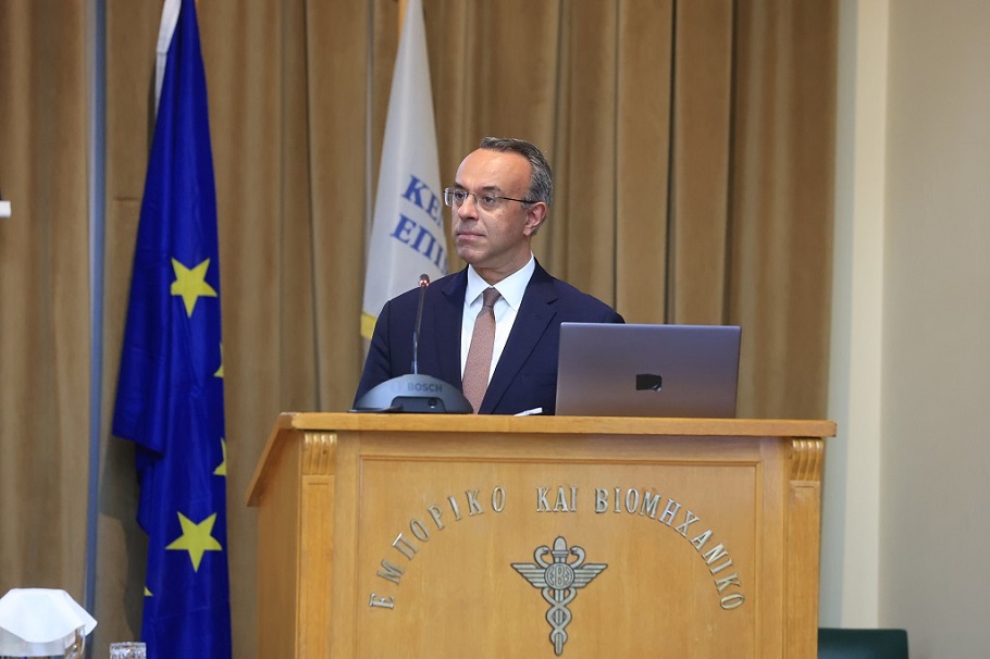 Σταϊκούρας: Κλειδί οι βιώσιμες υποδομές για ανάπτυξη του εμπορίου