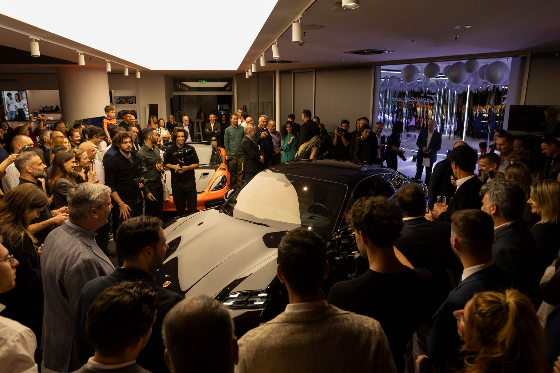Τα εγκαίνια του Porsche Center Athens