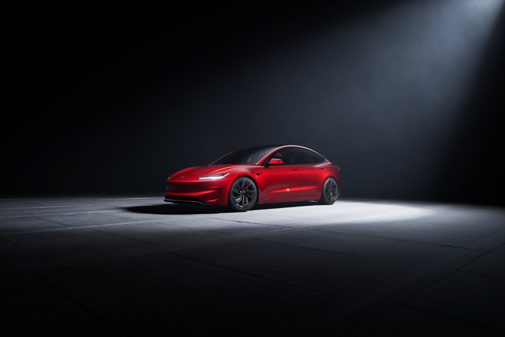 Κυκλοφόρησε το Tesla Model 3 Performance: H τιμή του