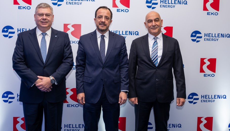 O Διευθύνων Σύμβουλος της HELLENiQ ENERGY Ανδρέας Σιάμισιης, ο Πρόεδρος της Κυπριακής Δημοκρατίας Νίκος Χριστοδουλίδης και ο Διευθύνων Σύμβουλος της EKO Κύπρου Γιώργος Γρηγοράς © ΔΤ