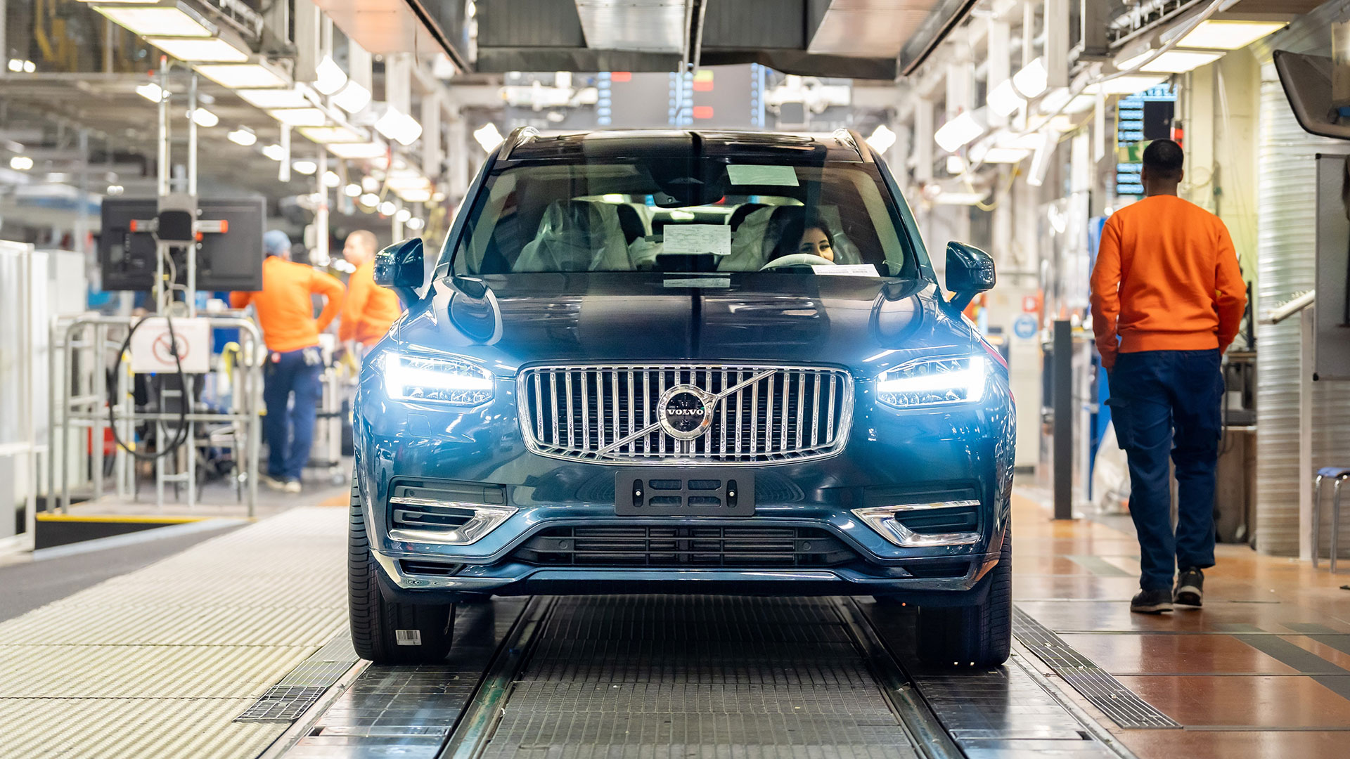 Η Volvo σταμάτησε την παραγωγή κινητήρων diesel