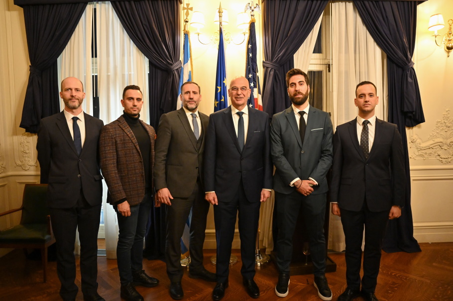 Δένδιας στη Βοστώνη: Χρειαζόμαστε όλες τις δυνάμεις του Ελληνισμού
