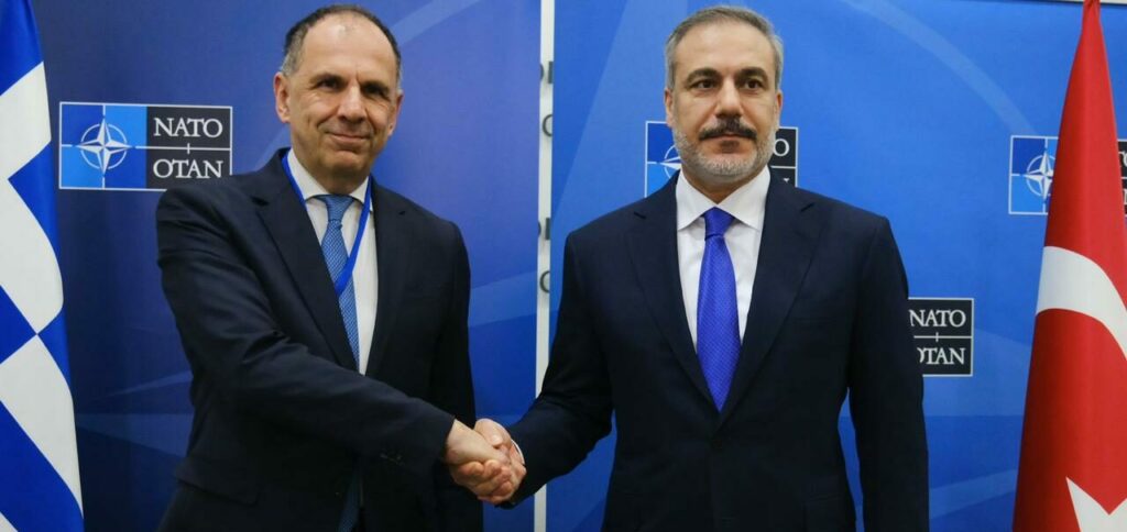 Συνάντηση Γεραπετρίτη με Φιντάν στη Σύνοδο ΥΠΕΞ του ΝΑΤΟ