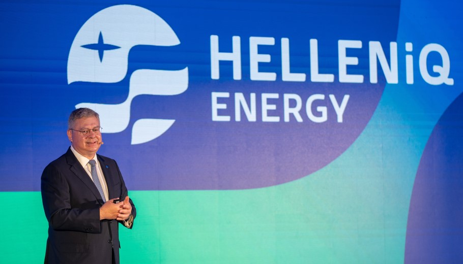 Ο CEO της HELLENiQ ENERGY κ. Ανδρέας Σιάμισιης ανακοινώνει τη δημιουργία της ΕΚΟ Energy © ΔΤ
