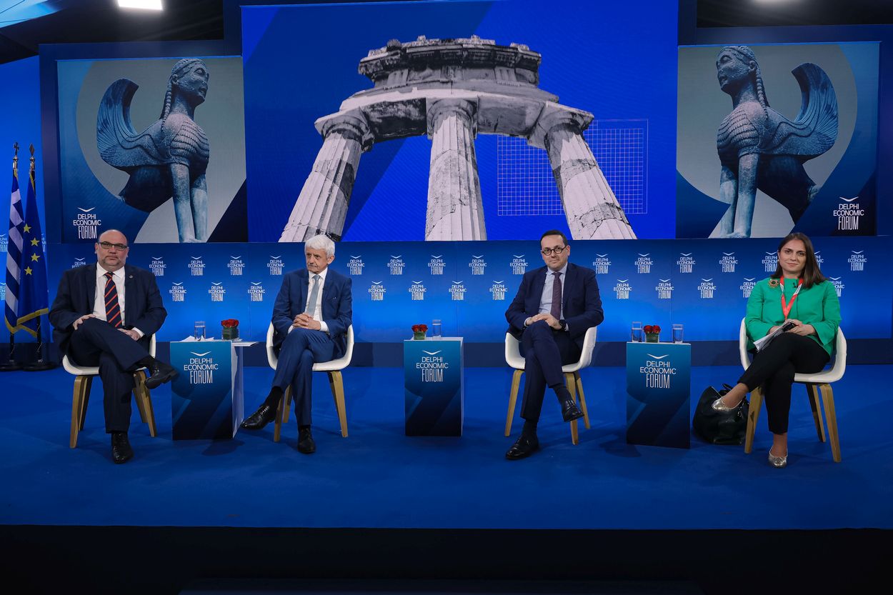 Τζουρίντα: Οι ελιτίστικες προσεγγίσεις δίνουν οξυγόνο στην ακροδεξιά