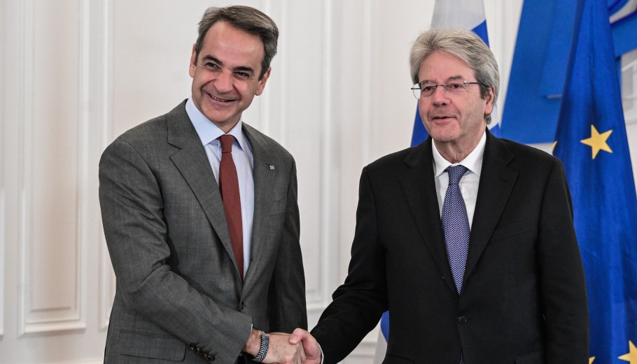 Μητσοτάκης σε Τζεντιλόνι: Έμφαση στις μεταρρυθμίσεις