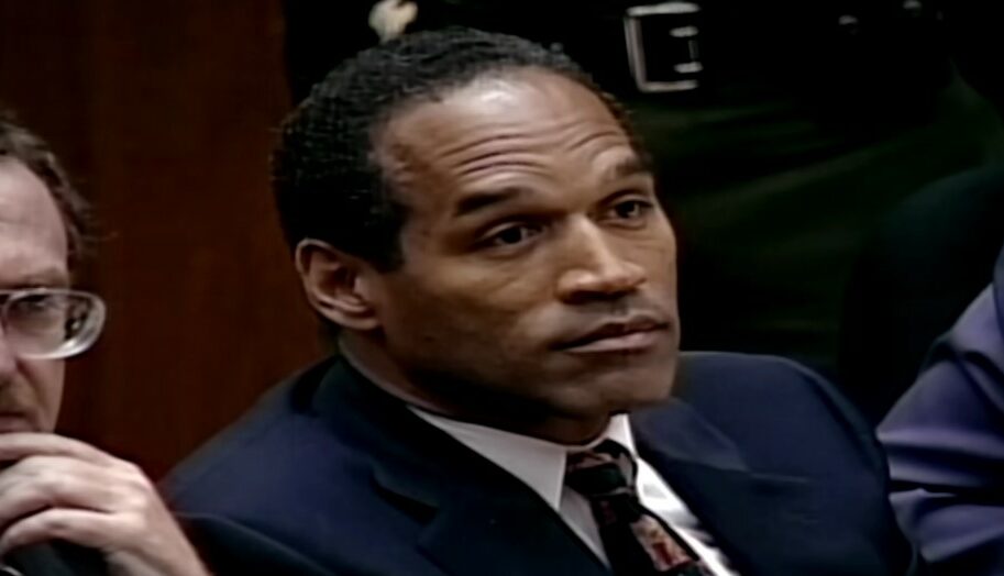 Ο O.J Simpson σε δίκη © Youtube Printscreen