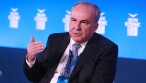 Παπαθανάσης: Πάνω από 5 δισ. ευρώ σε νέα δάνεια για μικρές επιχειρήσεις – Διευκρινίσεις για το “Σπίτι Μου 2”
