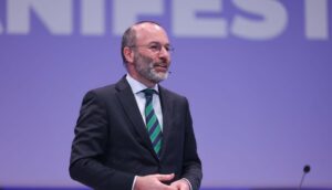 Το παζλ του τρόμου στην ΕΕ με την ακροδεξιά και ο διχασμός στο Ευρωπαϊκό Λαϊκό Κόμμα