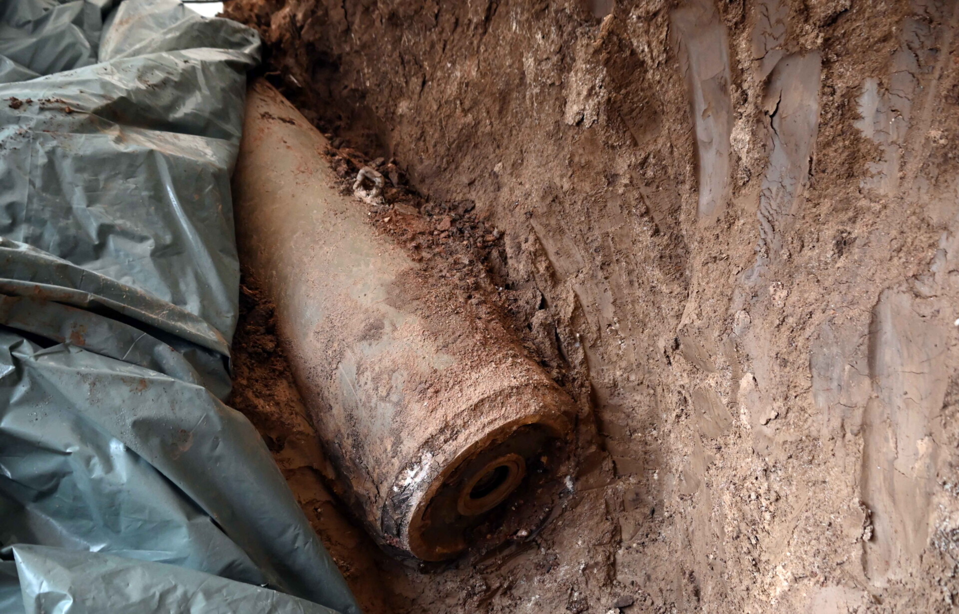 H βόμβα που βρέθηκε στο Νις της Σερβίας © EPA/SERBIAN INTERIOR MINISTRY / HANDOUT HANDOUT EDITORIAL USE ONLY/NO SALES