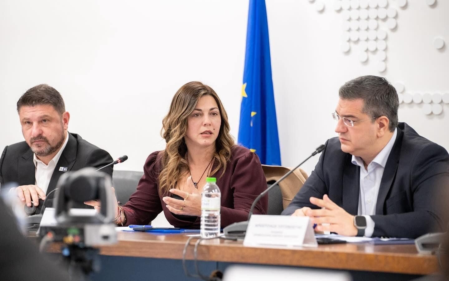 Ελάχιστο Εγγυημένο Εισόδημα: 400 εκατ. σε 303.000 δικαιούχους