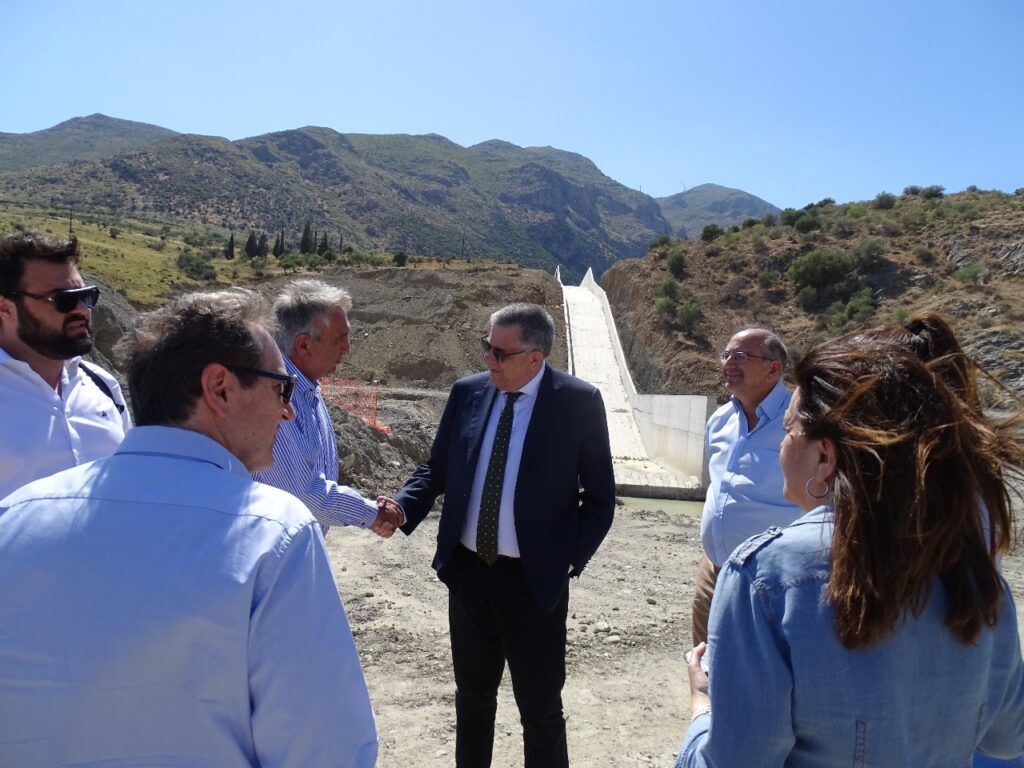 Αυτοψία του Νίκου Ταχιάου στον οδικό άξονα Μπράλος, Άμφισσα