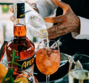 Η Campari αντεπιτίθεται για να μη χάσει την πατέντα του Aperol