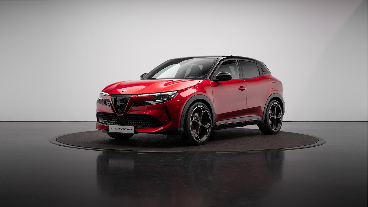 Αποστολή στην Ιταλία για τη νέα Alfa Romeo Junior: Μια Alfa αλλιώτικη, αλλά μια γνήσια Alfa