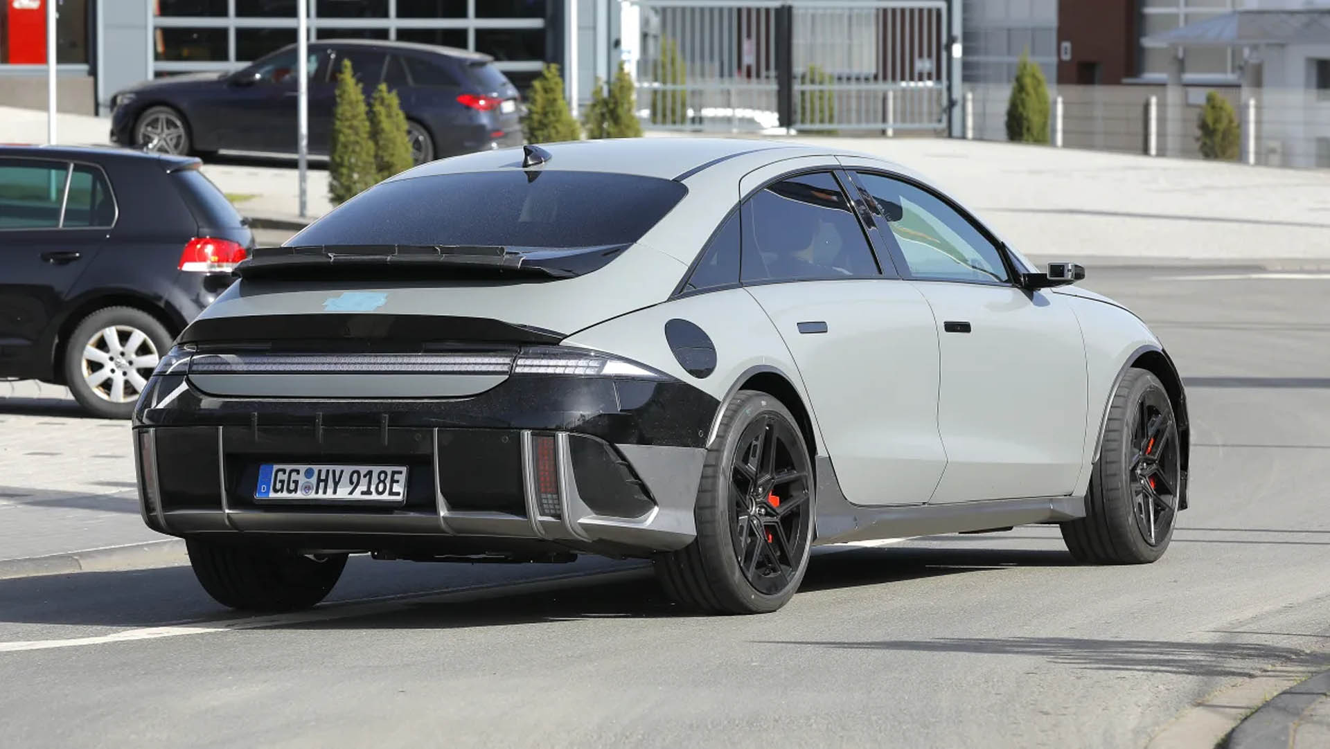 Το “καυτό” Hyundai Ioniq 6 N ξεκίνησε δοκιμές στο δρόμο