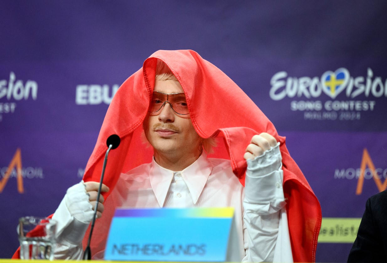 Ο Ολλανδός Joost Klein που αποκλείστηκε από την Eurovision © EPA/JESSICA GOW SWEDEN OUT