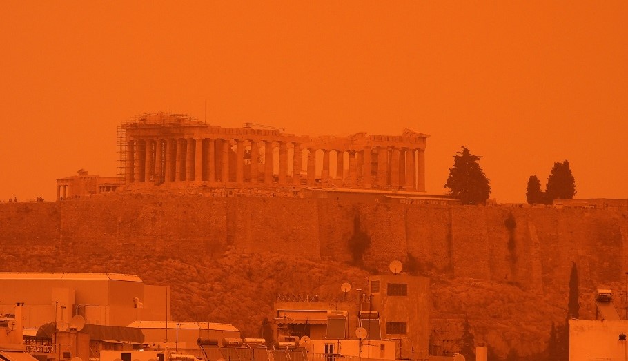 Καιρός: Κοκτέιλ ζέστης και αφρικανικής σκόνης