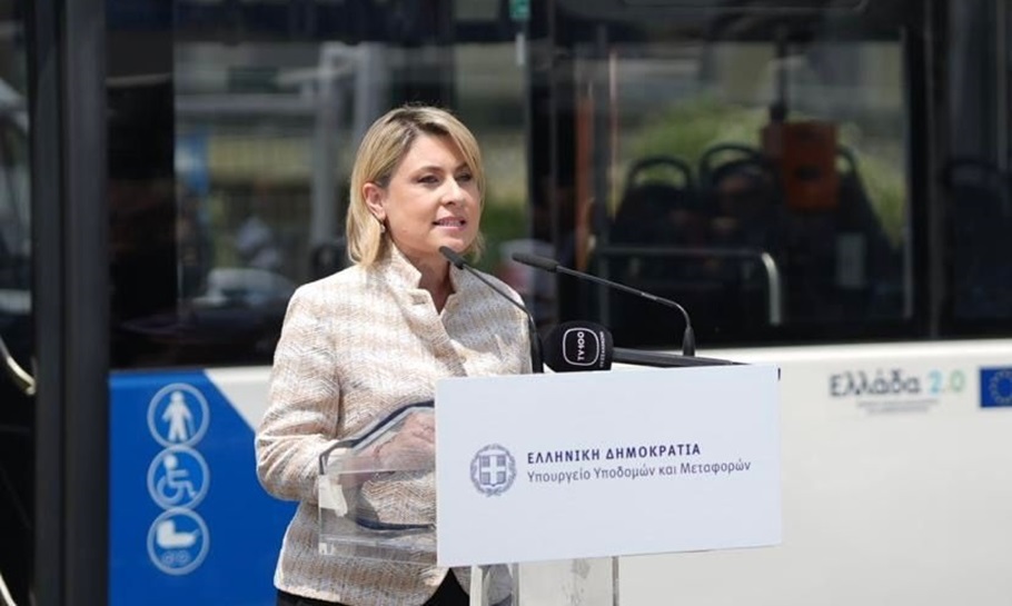 Η Χριστίνα Αλεξοπούλου © Υπουργείο Υποδομών