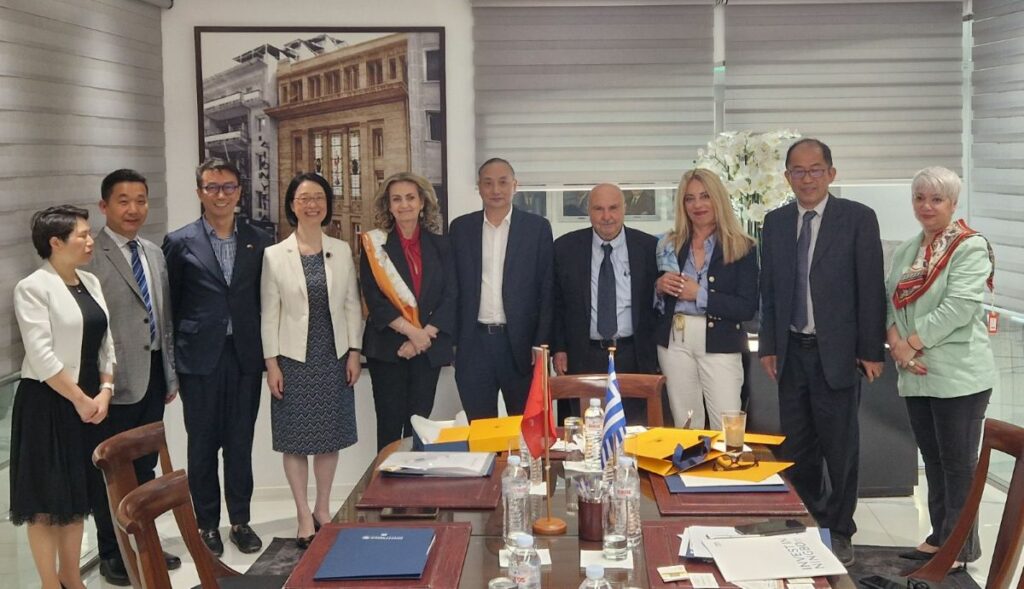 Εφραίμογλου: Συνάντηση με κινεζική εμπορική αντιπροσωπεία