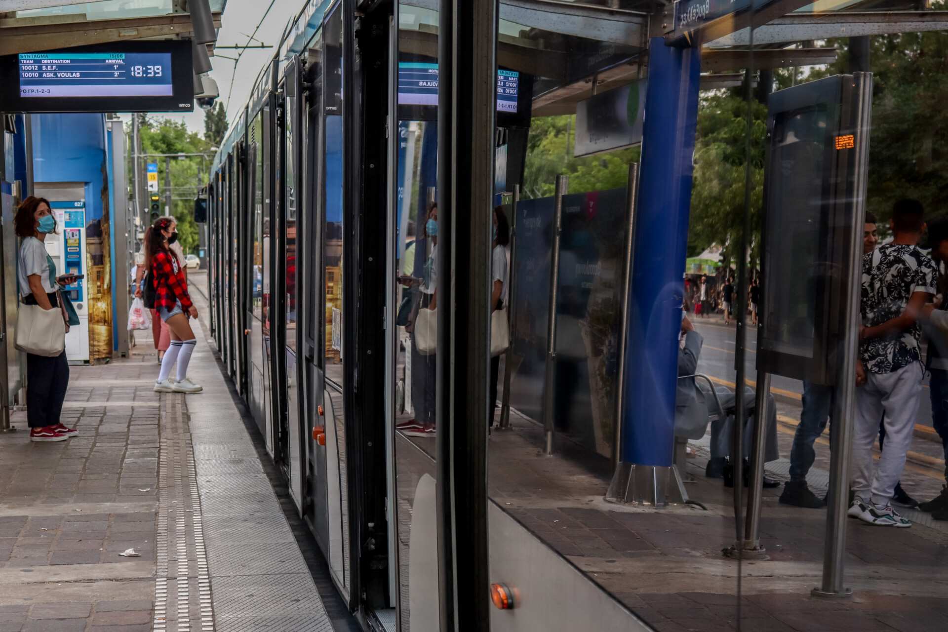 Πώς θα κινηθούν λεωφορεία, μετρό, τραμ έως Τετάρτη του Πάσχα
