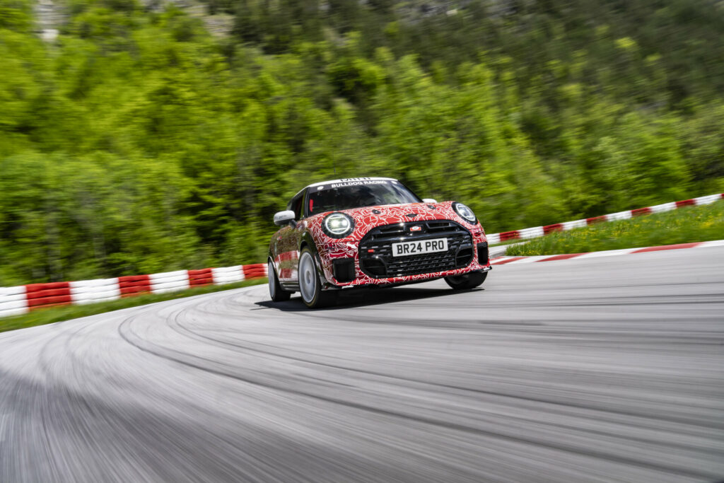 Πρώτη ματιά στο νέο Mini John Cooper Works