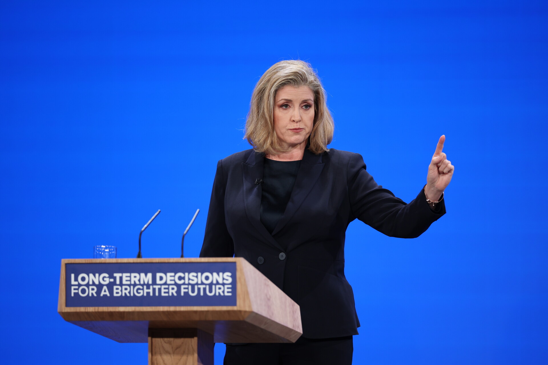 Η Πένι Μόρντοντ και τα σενάρια “πραξικοπήματος” κατά του Σούνακ