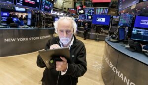 Αντίδραση για Wall Street με κέρδη 300 μονάδων για Dow και +0,5% για S&P 500 και Nasdaq