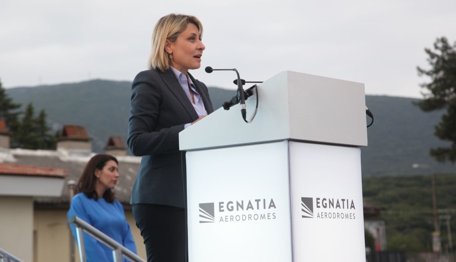 Αλεξοπούλου: Το αεροδρόμιο “Λυδία” παράδειγμα συνεργασίας δημοσίου και ιδιωτικού τομέα