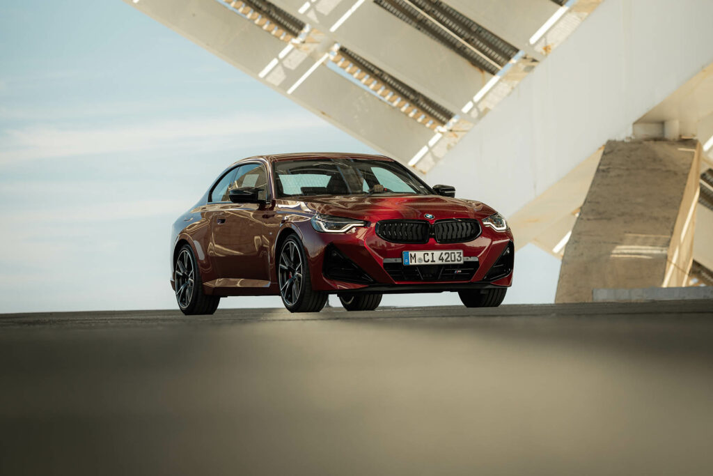Η ανανεωμένη BMW Σειρά 2 με φρέσκο εσωτερικό και νέες τεχνολογίες