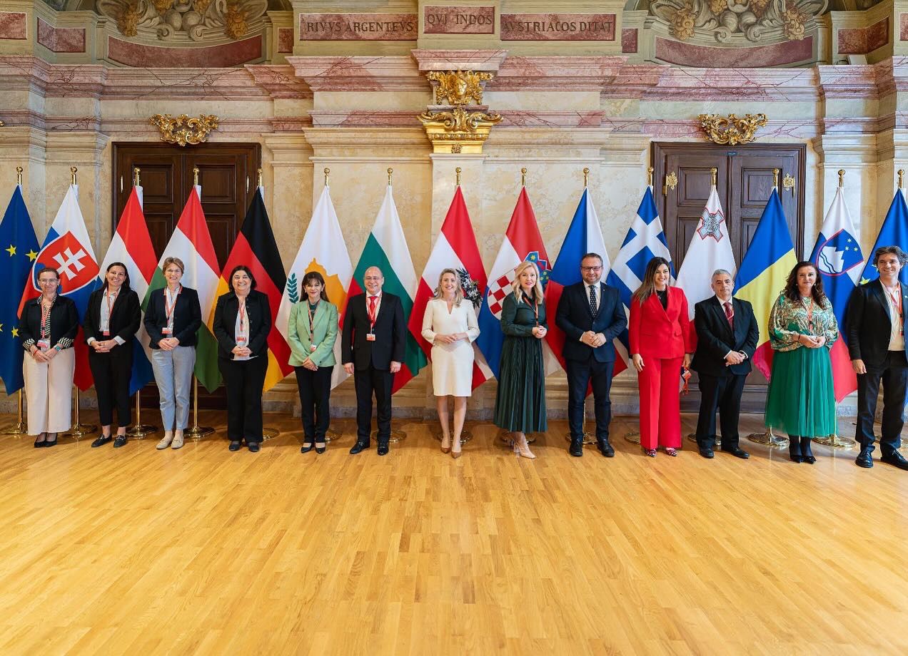 Στη Διάσκεψη των Ευρωπαίων Υπουργών αρμοδίων για τις οικογενειακές υποθέσεις, με αντικείμενο «Η σημασία των οικογενειών στην κοινωνία» © ΔΤ