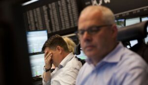 Νέα πτώση σε ευρωαγορές και Αθήνα στη σκιά Τραμπ για τη Γροιλανδία