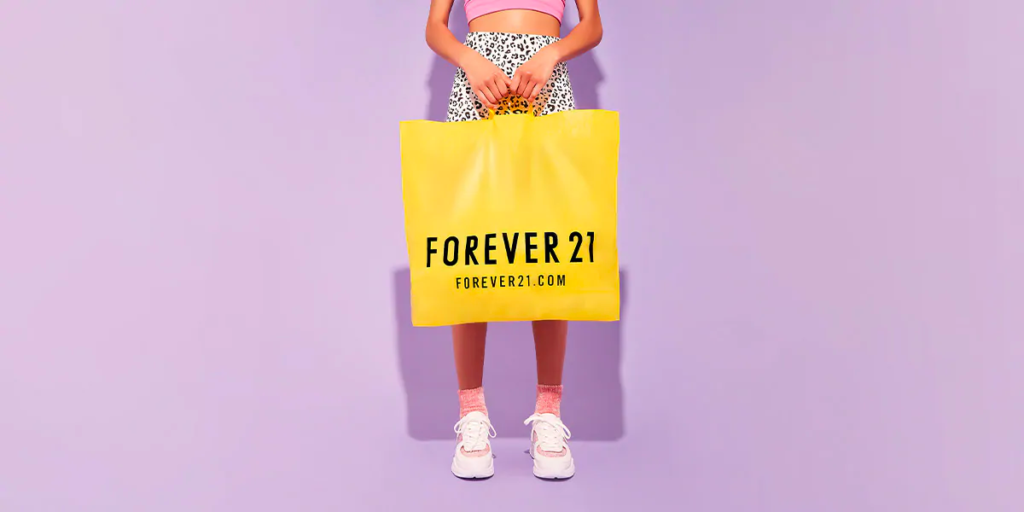 Forever 21: Ζητεί μειώσεις ενοικίων στα καταστήματά της