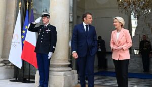 Η Γαλλία ζητεί ενιαία απάντηση της ΕΕ στους νέους δασμούς Τραμπ