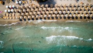 Μέχρι πότε παρατείνεται η προθεσμία για παραχώρηση αιγιαλού και παραλίας